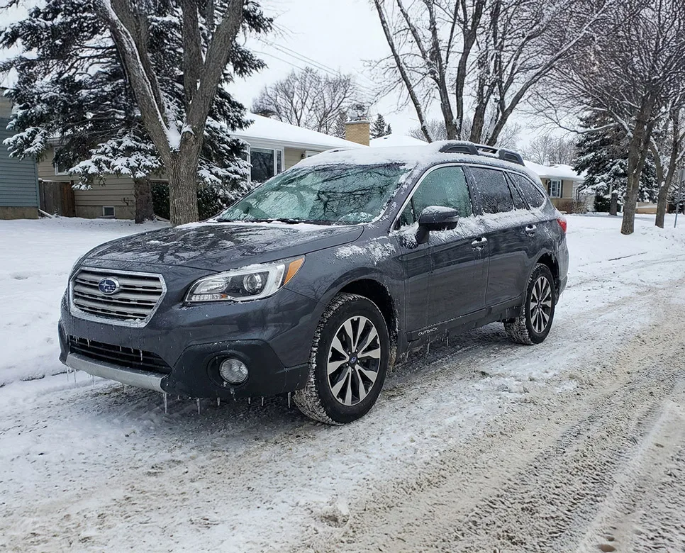 12 Things You Should NEVER Do to Your Windshield During Cold Weather